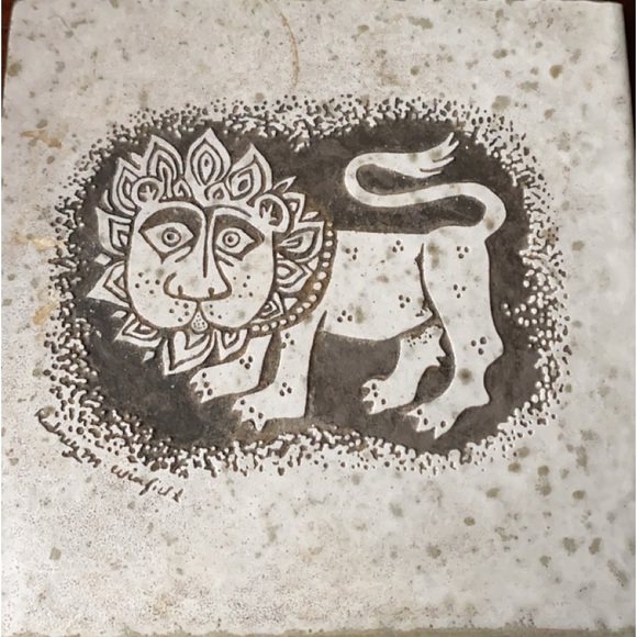 Etched Lion Tile signed Rodney M. Winfield Stone Art - Picture 3 of 3